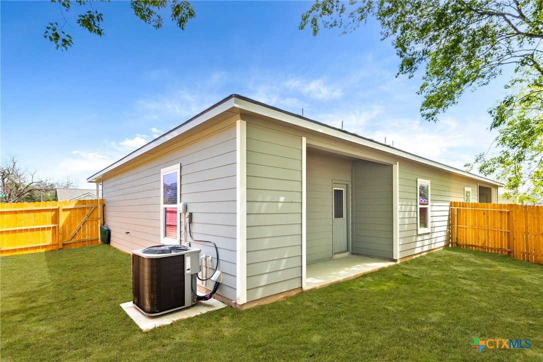 404 Trefger Street Property Photo 10
