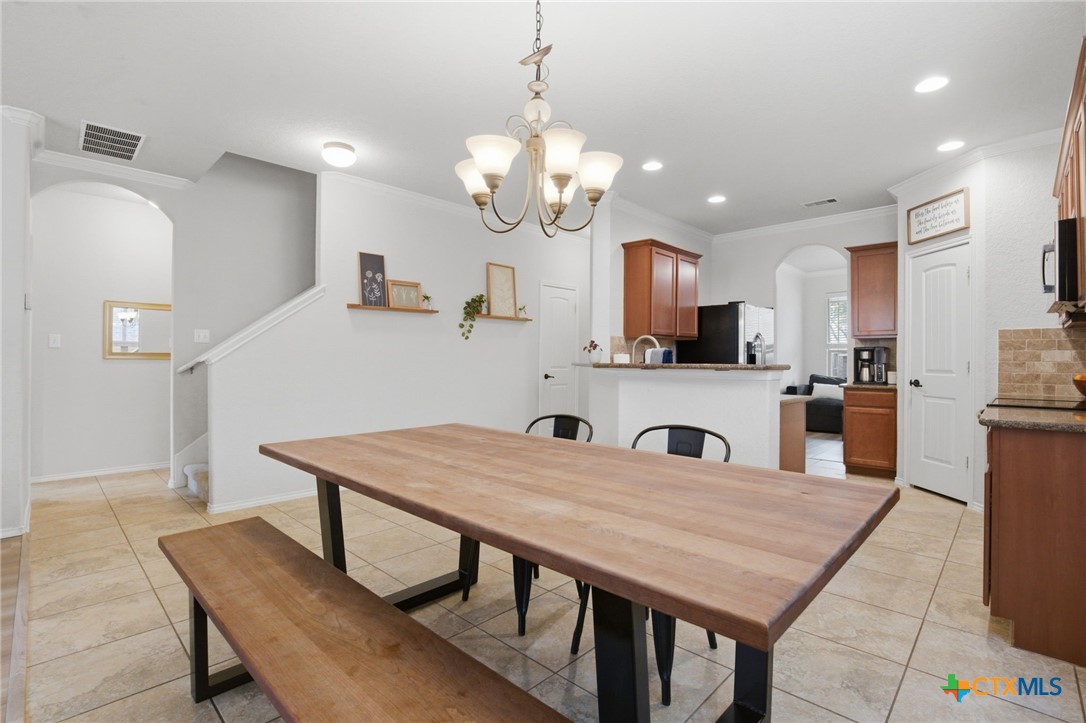 6321 Iris Run Property Photo 8