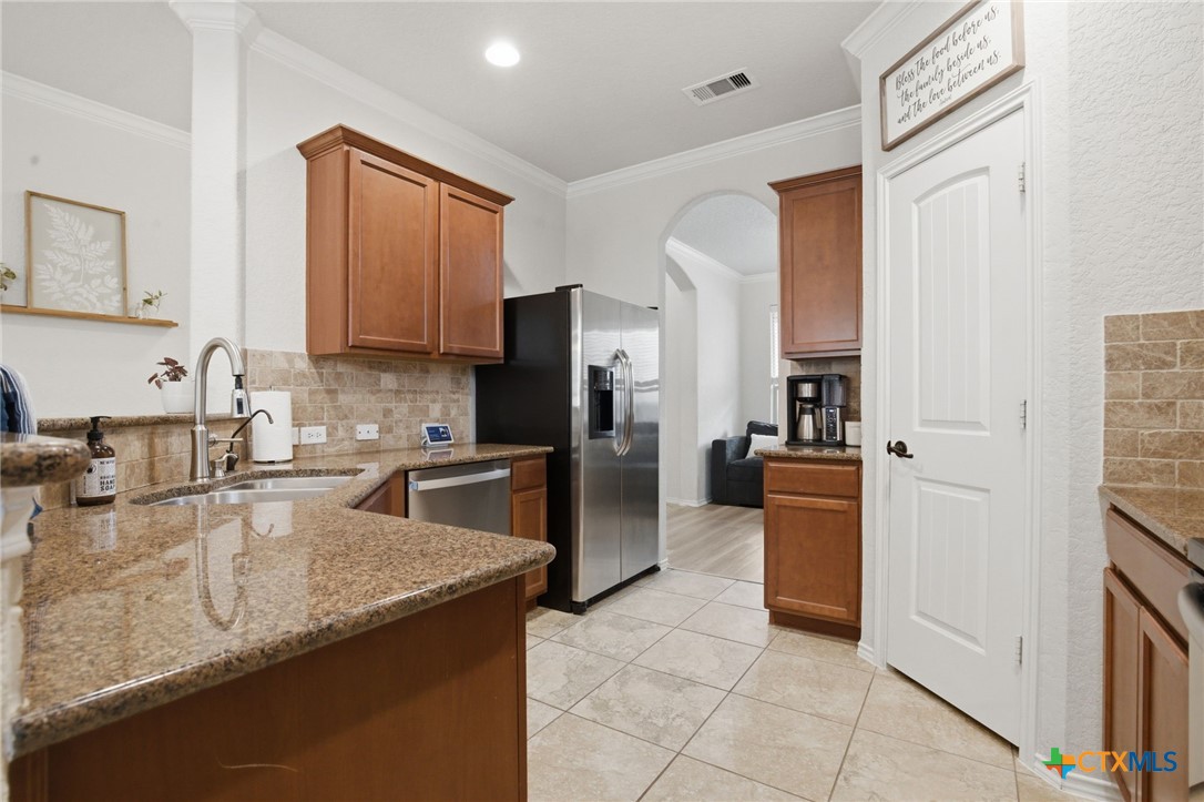 6321 Iris Run Property Photo 9