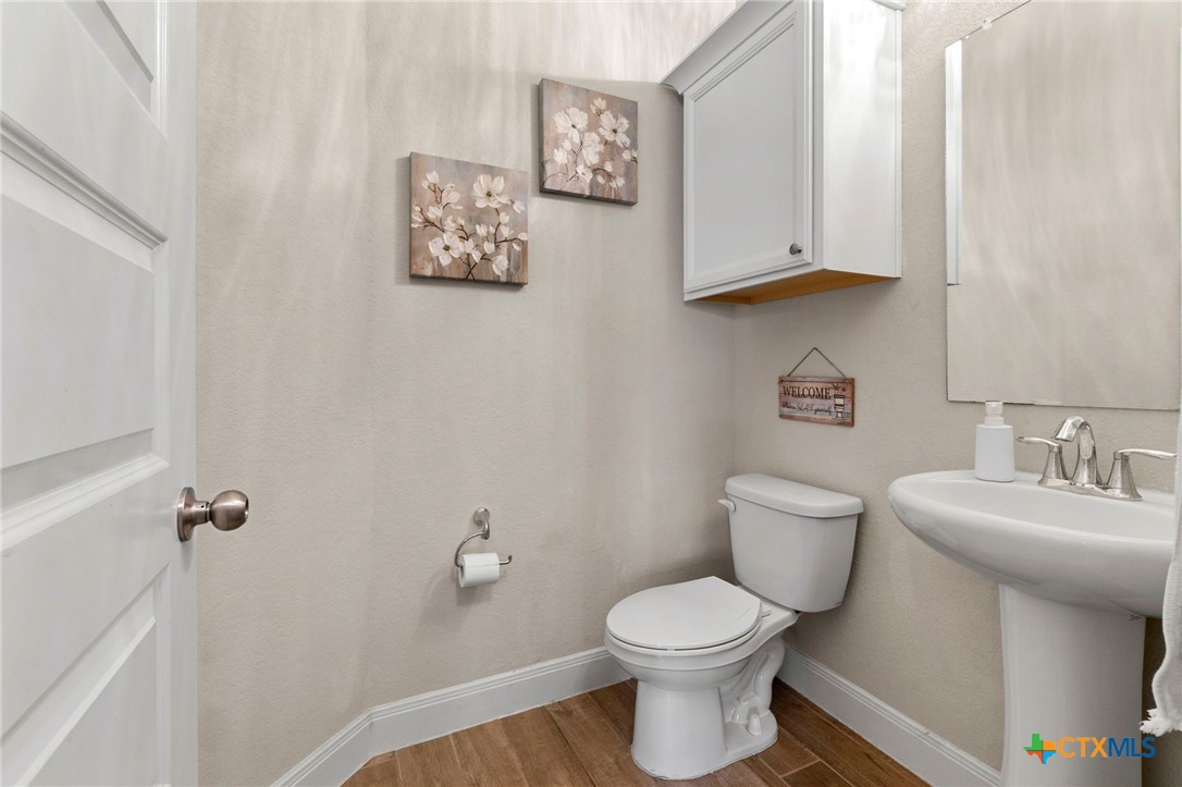 274 Sigel Avenue Property Photo 30