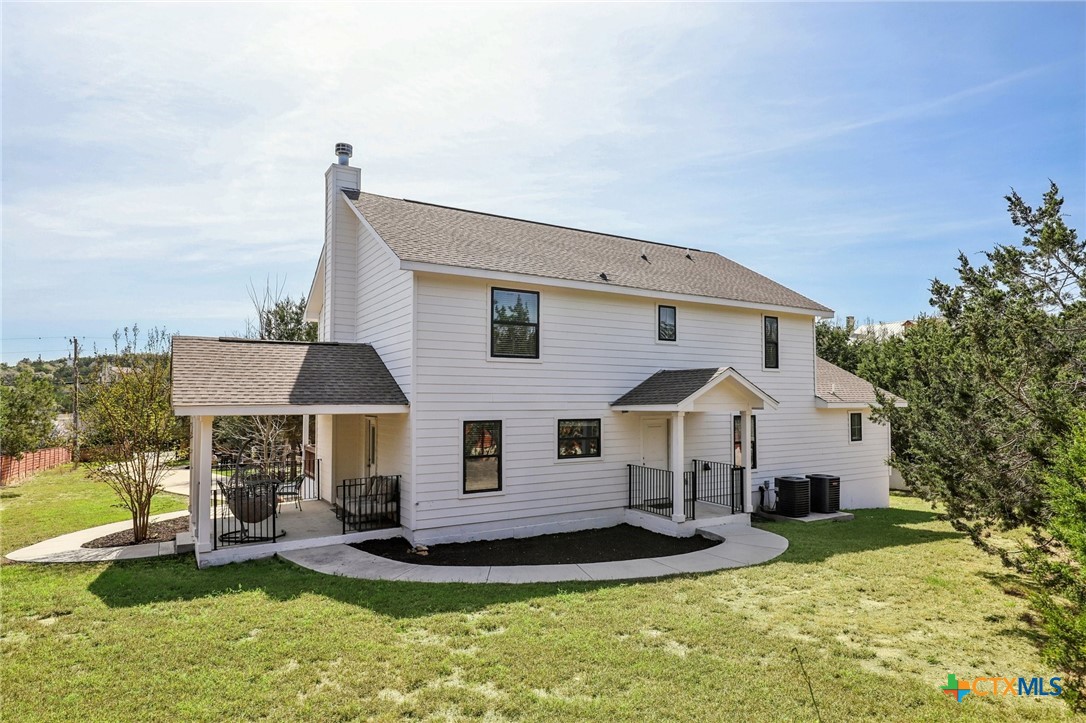 275 Stallion Springs Drive Property Photo 4
