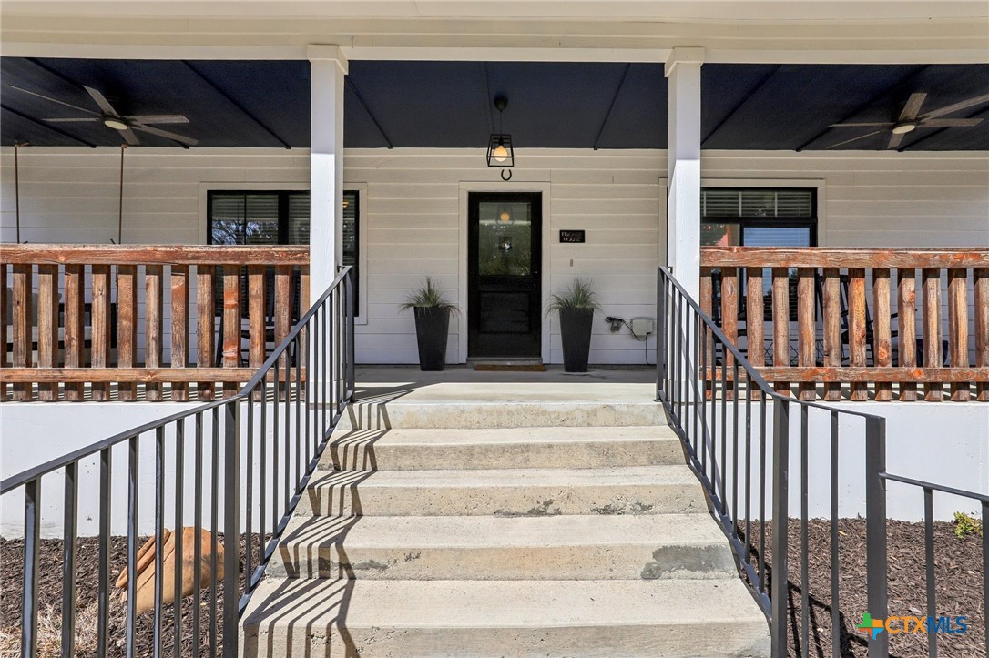 275 Stallion Springs Drive Property Photo 6