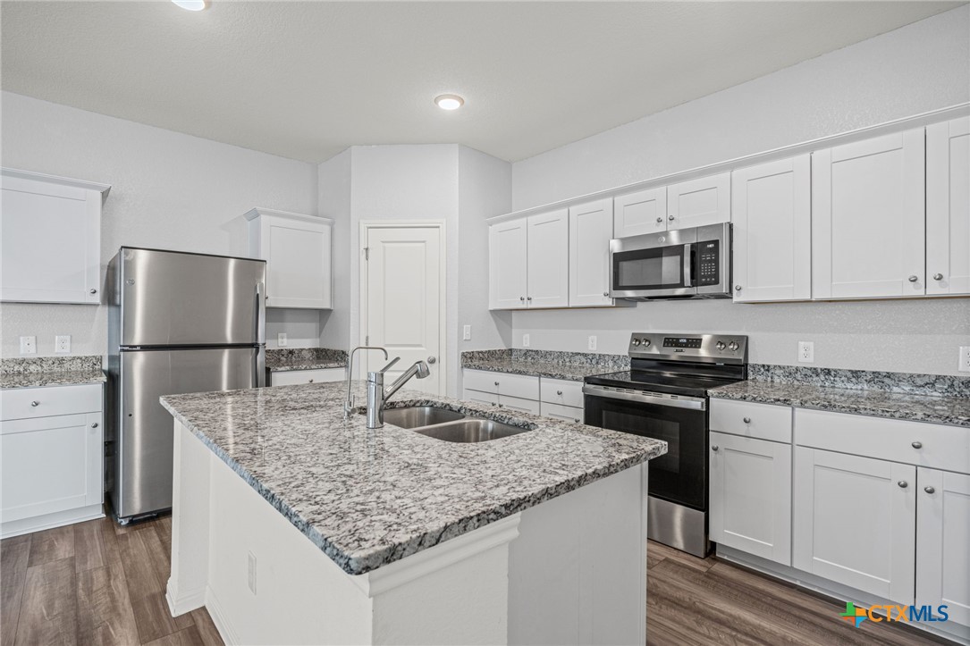 231 Enforcer Loop Property Photo 12