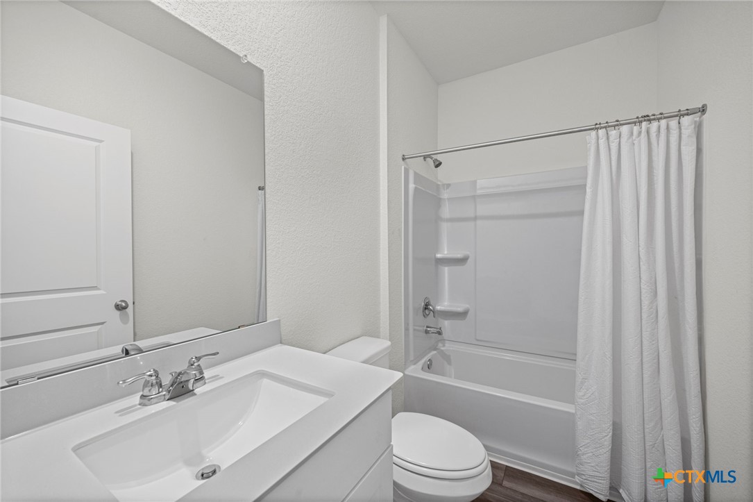 231 Enforcer Loop Property Photo 17