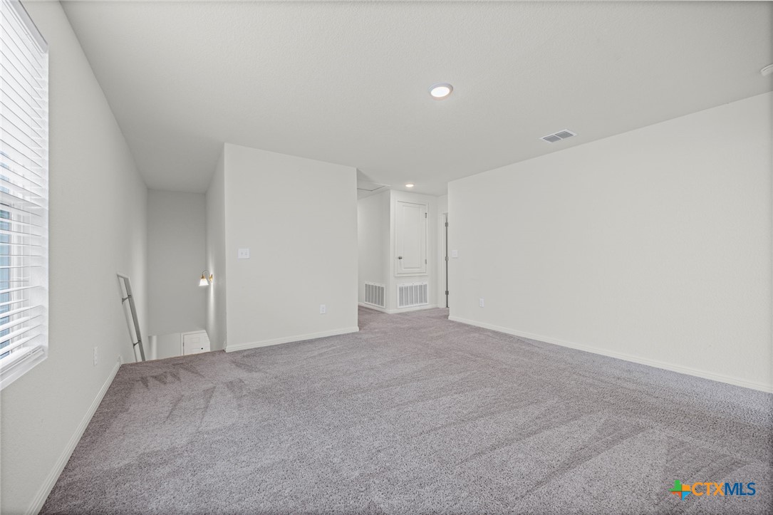 231 Enforcer Loop Property Photo 21