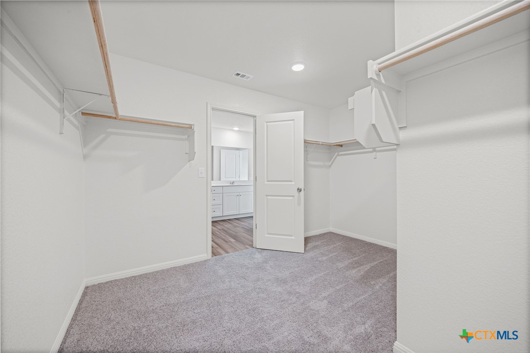 231 Enforcer Loop Property Photo 27