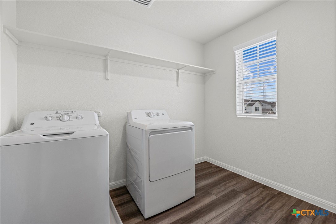 231 Enforcer Loop Property Photo 28