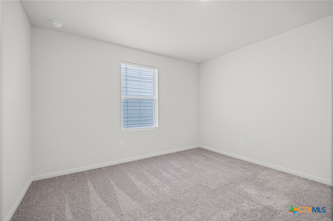231 Enforcer Loop Property Photo 33