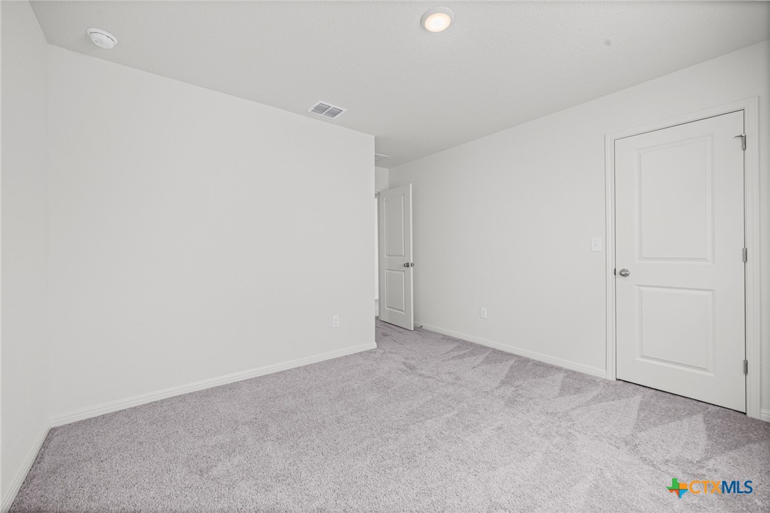 231 Enforcer Loop Property Photo 34