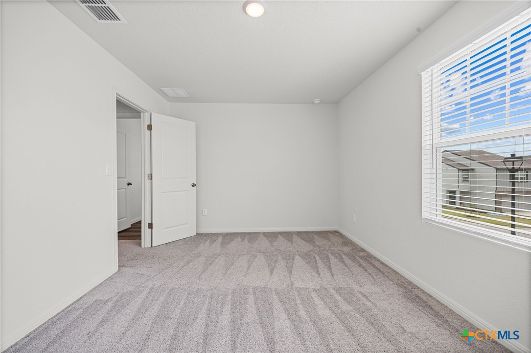 231 Enforcer Loop Property Photo 36