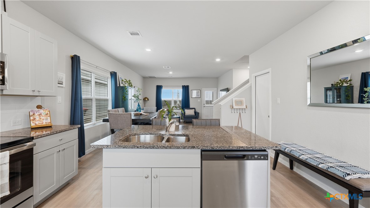 2767 Calandra Lark Property Photo 4