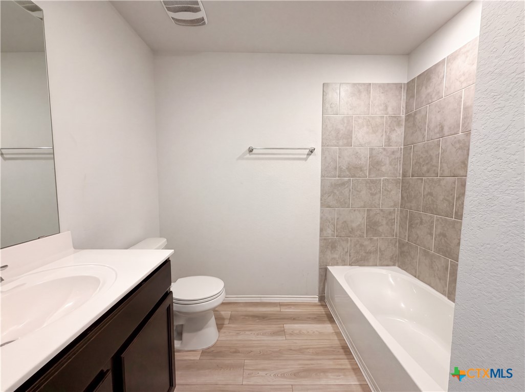 10008 Altara Cove Property Photo 6