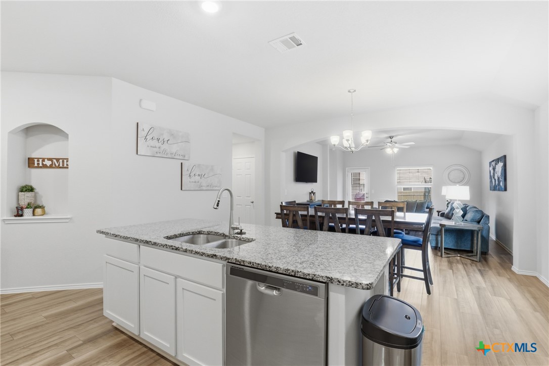 3021 Wigeon Way Property Photo 10