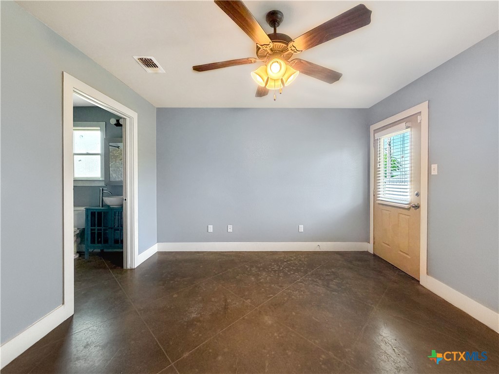 1248 Honor Lane Property Photo 4
