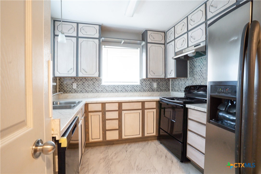 1207 Wales Drive A Property Photo 13