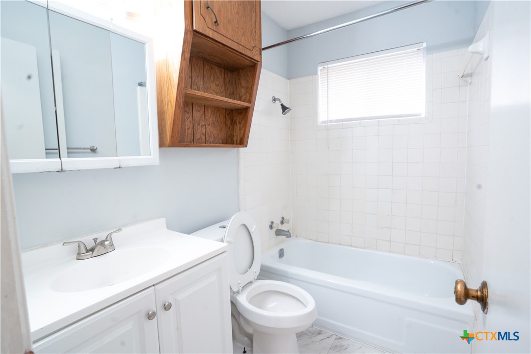 1207 Wales Drive A Property Photo 17
