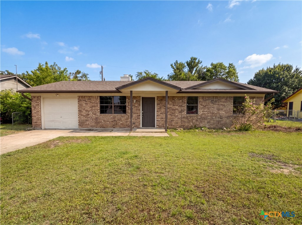 912 Hackberry Street Property Photo 1