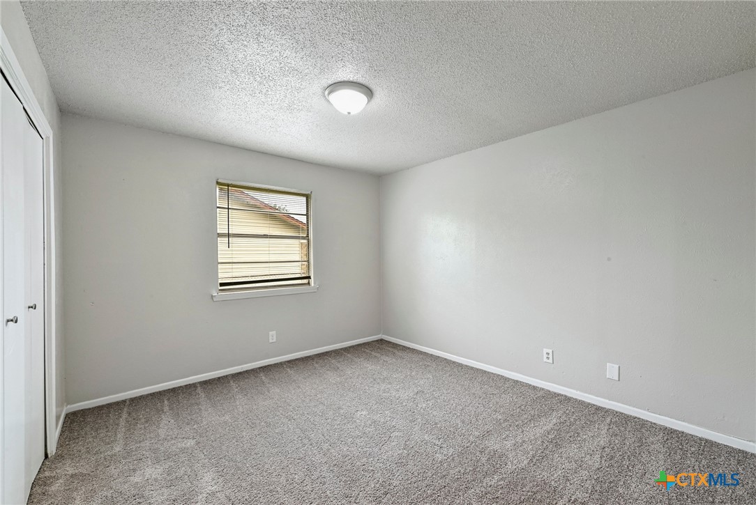 1400 Hammond Drive Property Photo 23