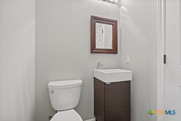 2500 Zambia Drive Property Photo 7