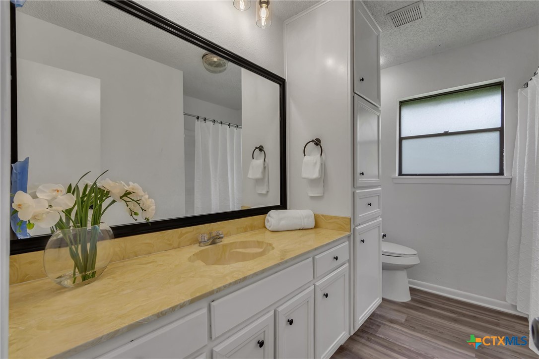 1610 Karen Cove Property Photo 27