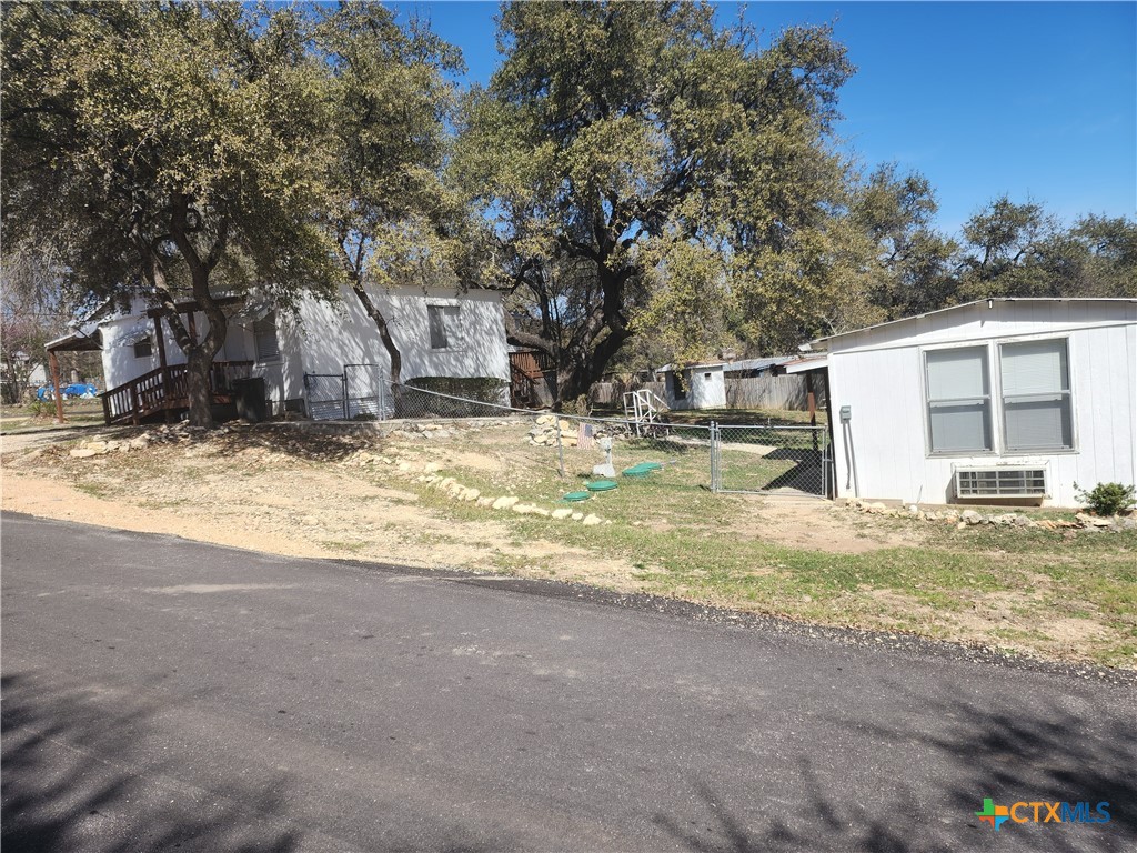 111 Valley View Property Photo 1