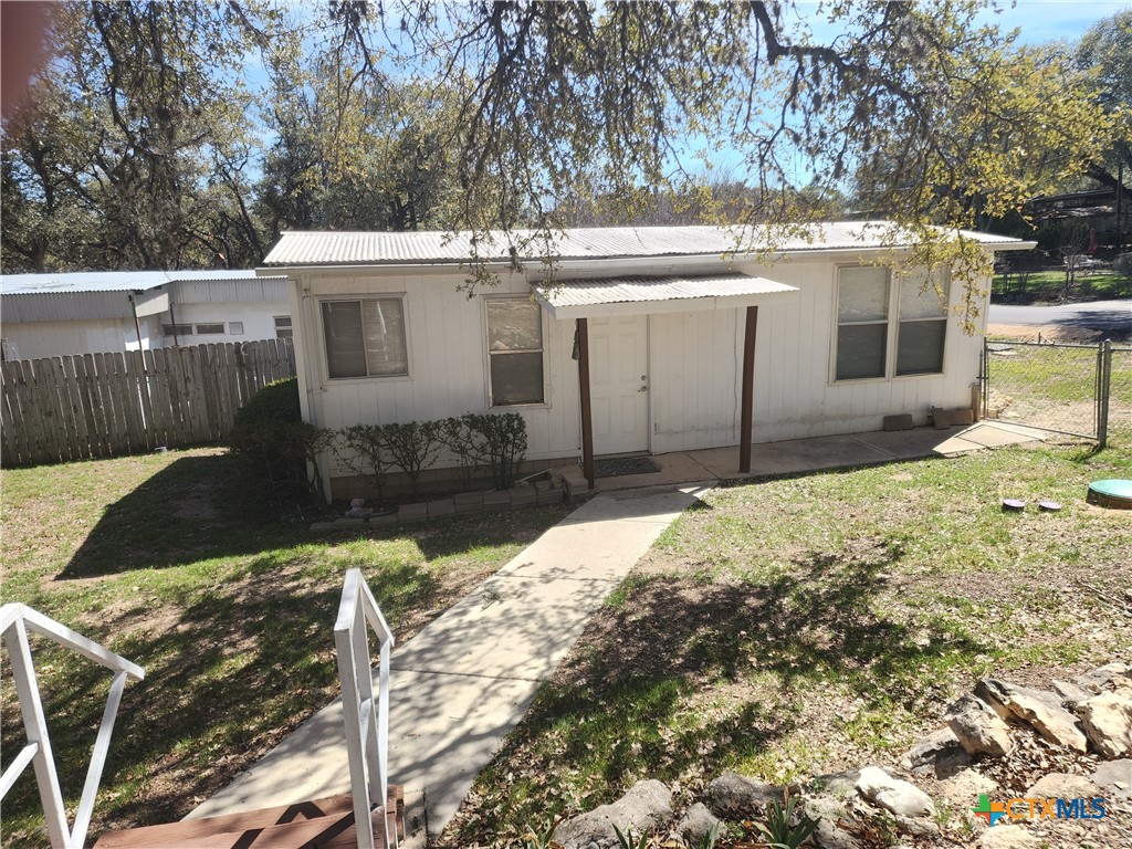 111 Valley View Property Photo 2