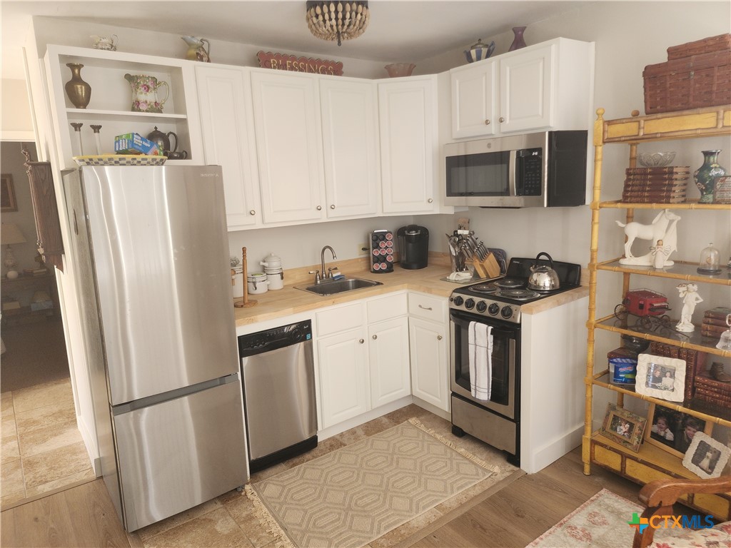 111 Valley View Property Photo 11