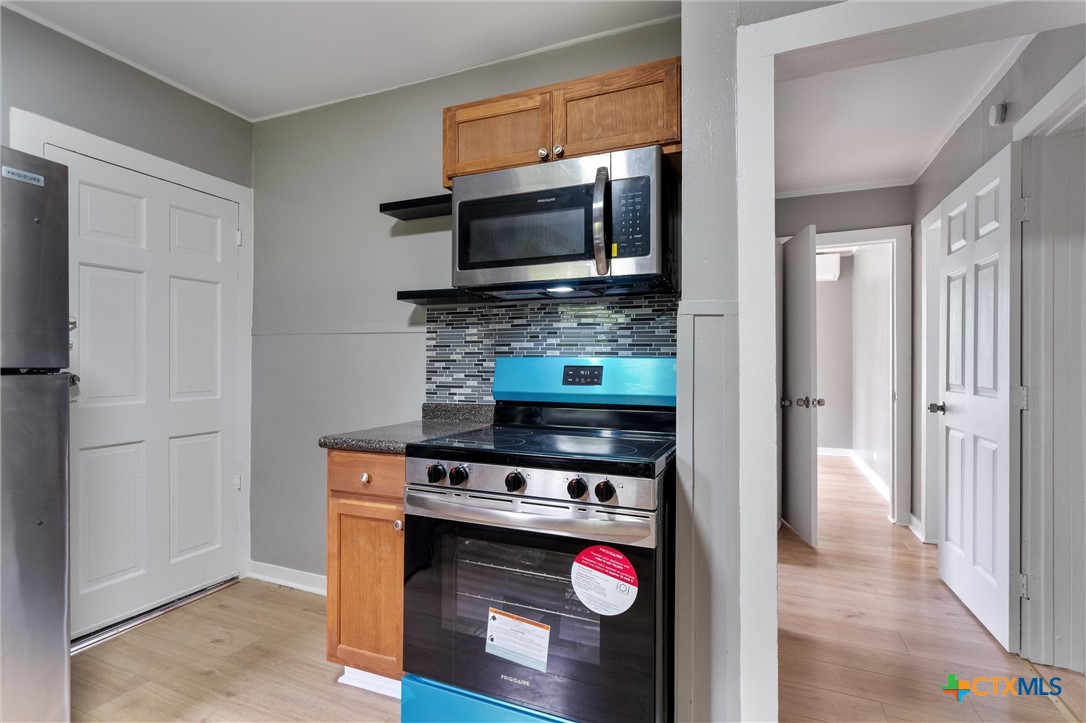 716 E Avenue A Property Photo 12