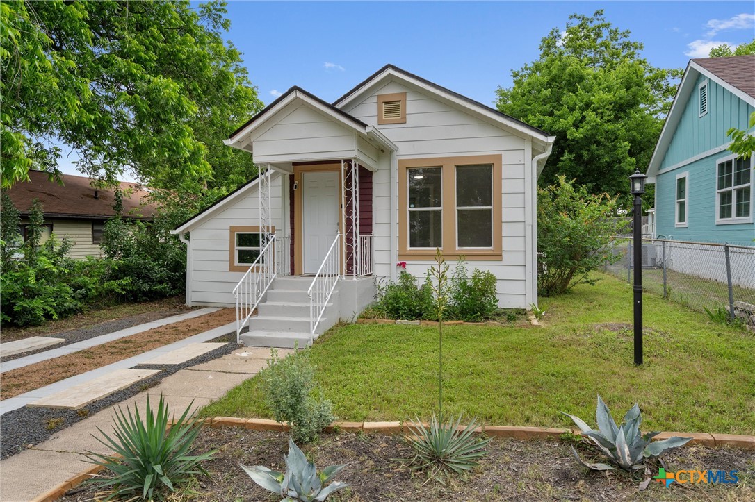716 E Avenue A Property Photo 24