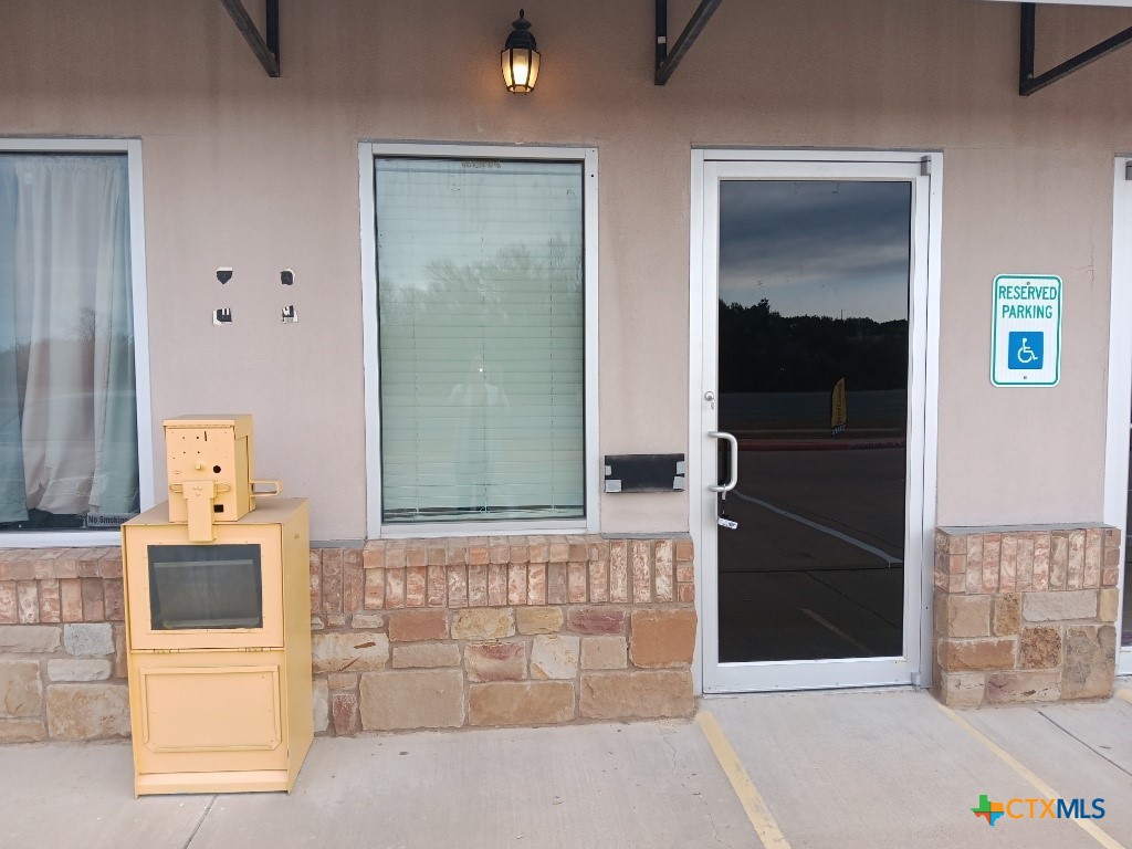 2705 E Stan Schlueter Loop 104 Property Photo 1