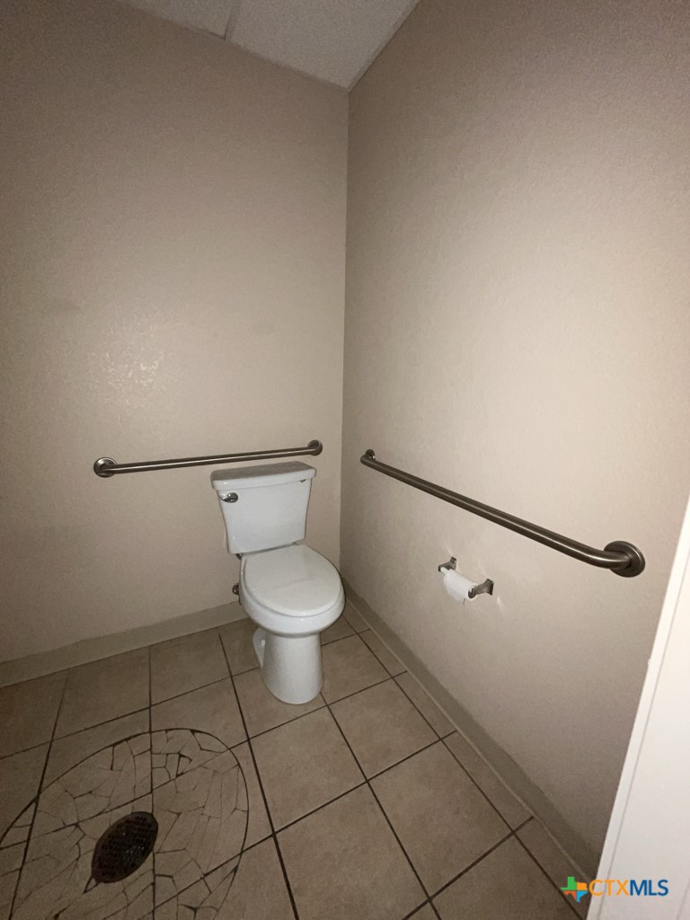2705 E Stan Schlueter Loop 104 Property Photo 6