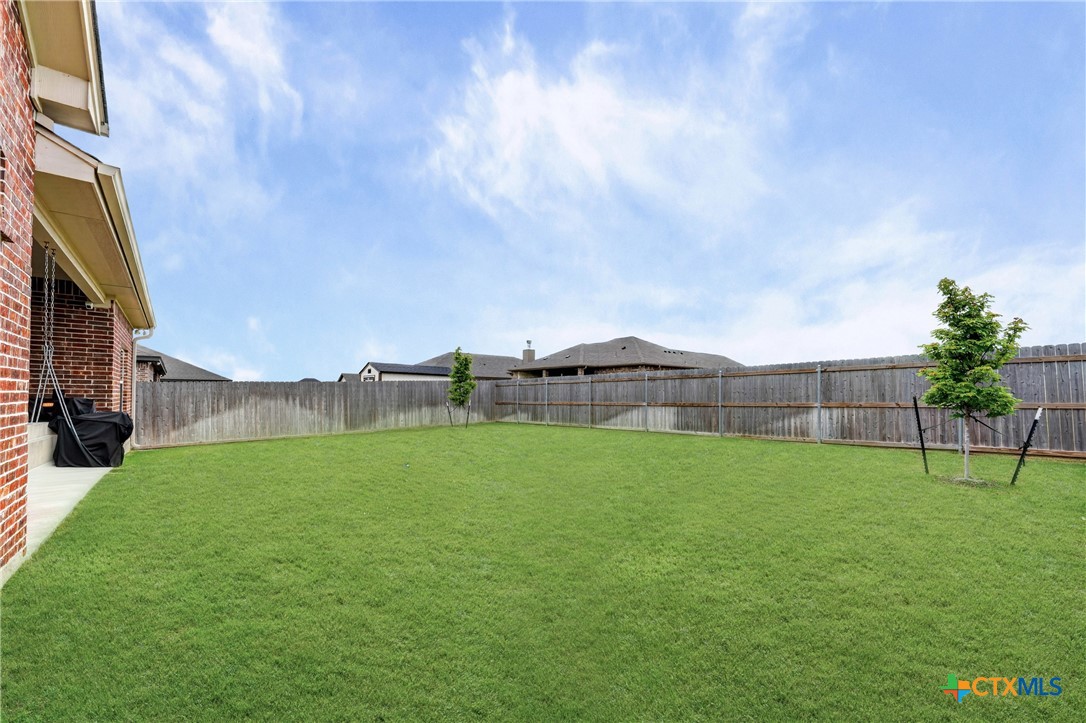 2036 Yarrow Road Property Photo 36