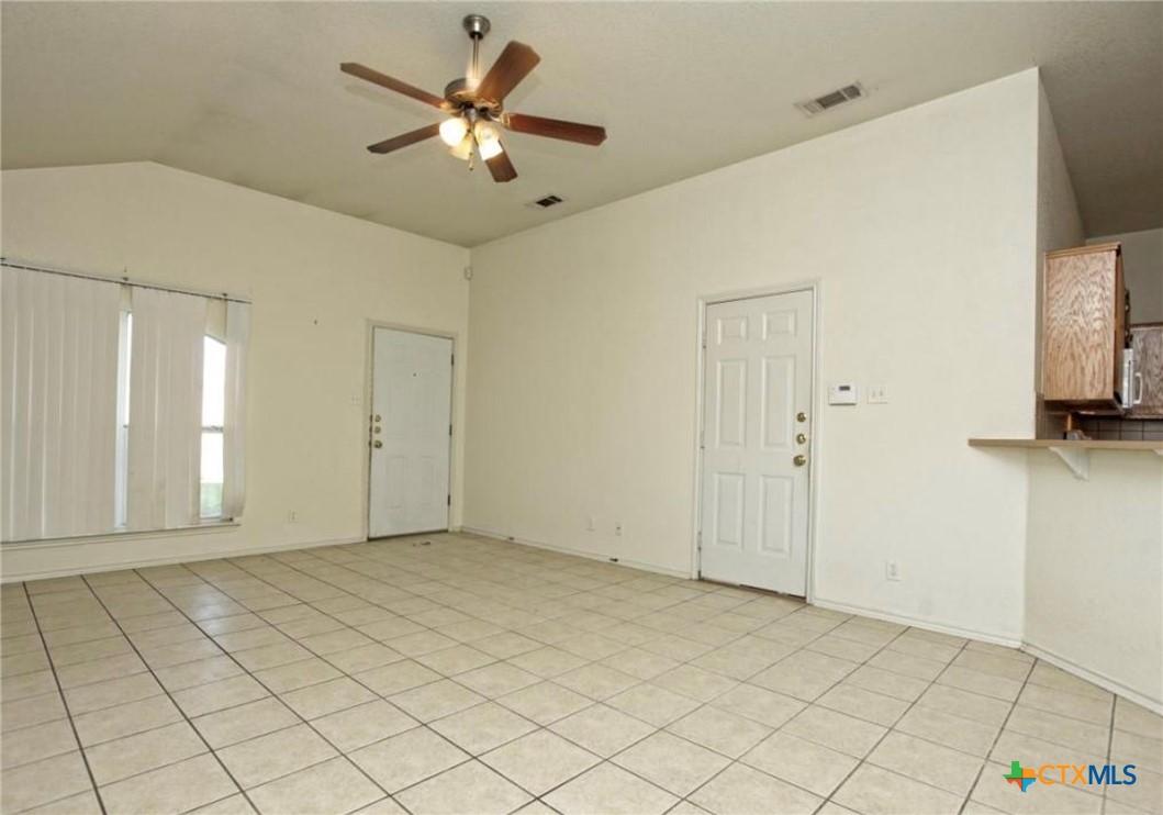 301 Jeff Gordon Drive Property Photo 4