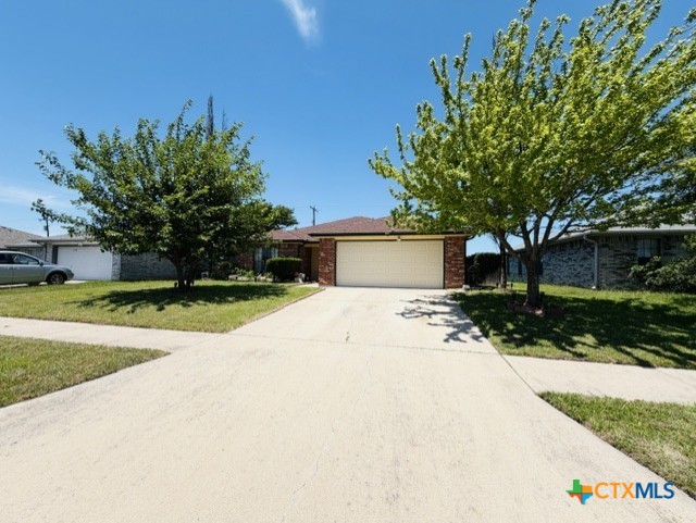617 Deloris Drive Property Photo 2