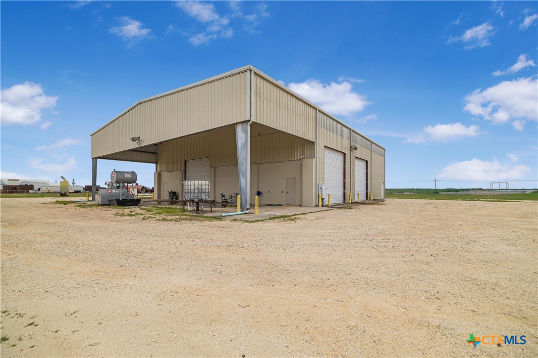 22603 Zac Lentz Parkway Property Photo 10