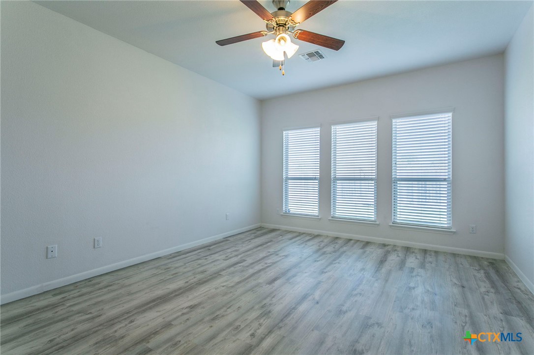 7010 Crystal Valley Drive Property Photo 13