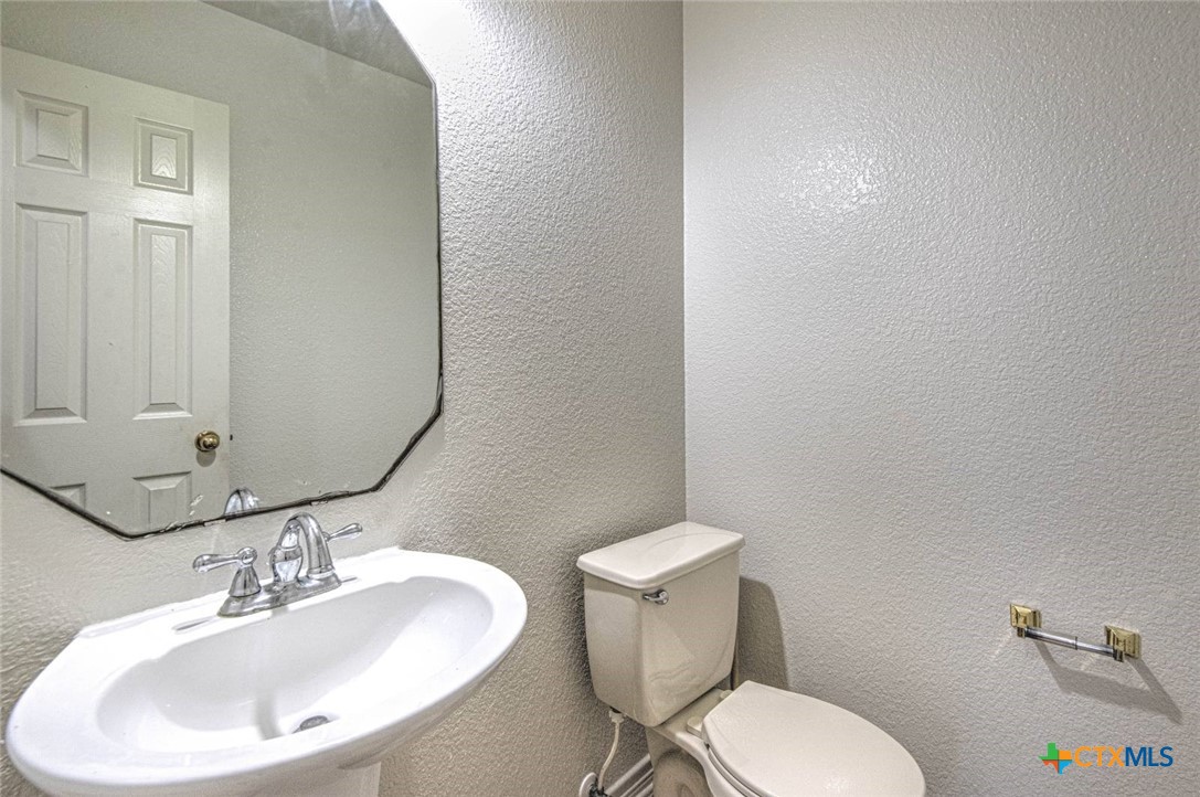 3905 Maid Marian Circle Property Photo 21
