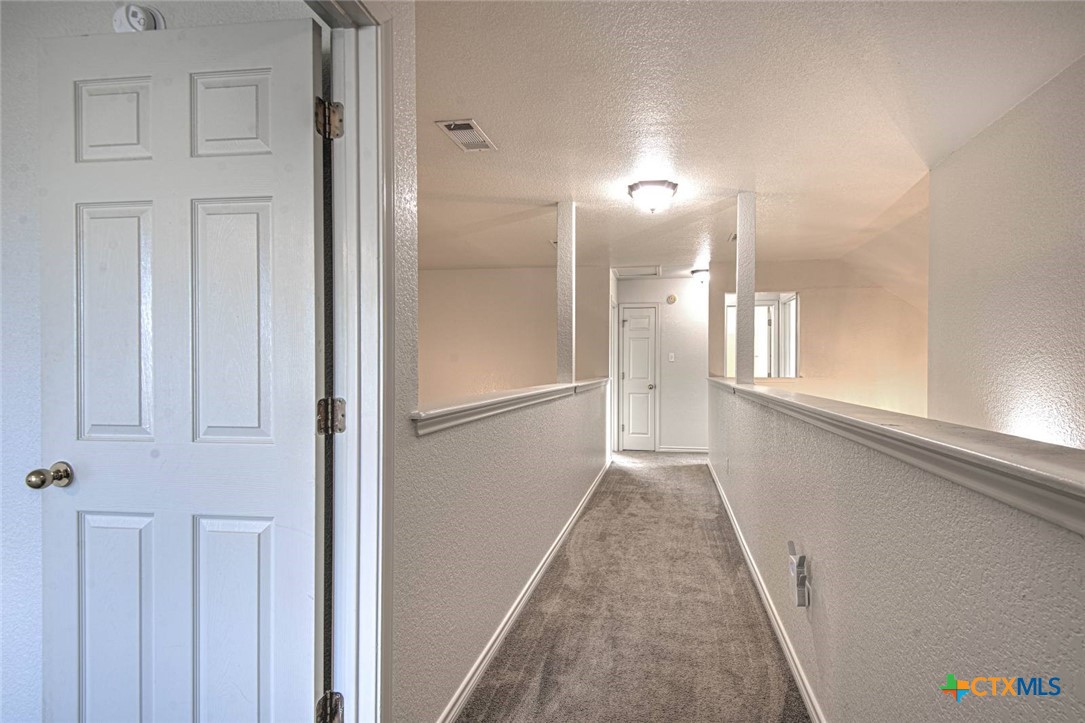 3905 Maid Marian Circle Property Photo 27