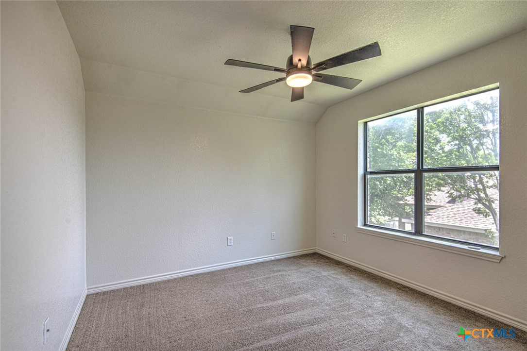 3905 Maid Marian Circle Property Photo 33