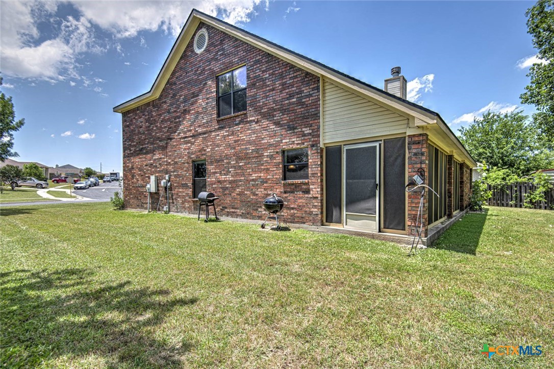 3905 Maid Marian Circle Property Photo 41
