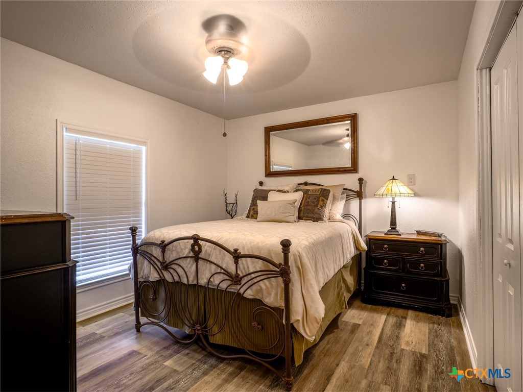 103 N Avenue Q Property Photo 15