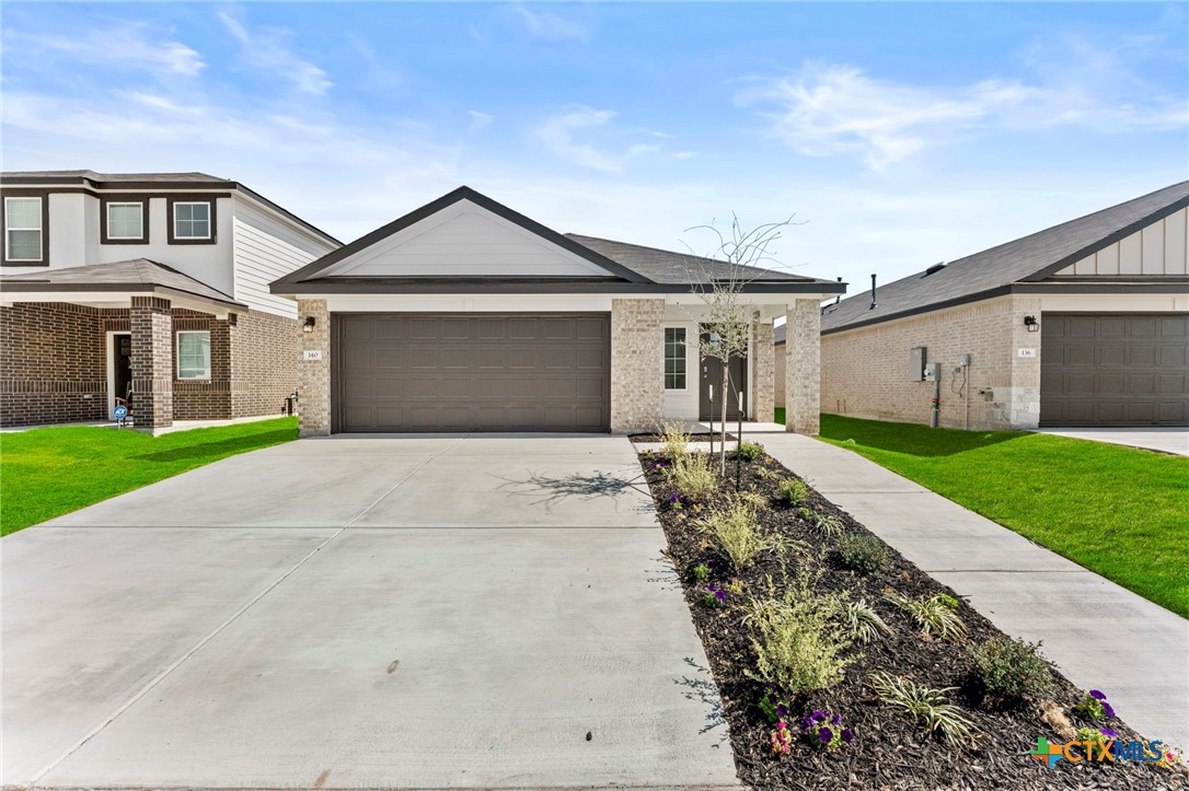 140 Raymondville Path Property Photo 1