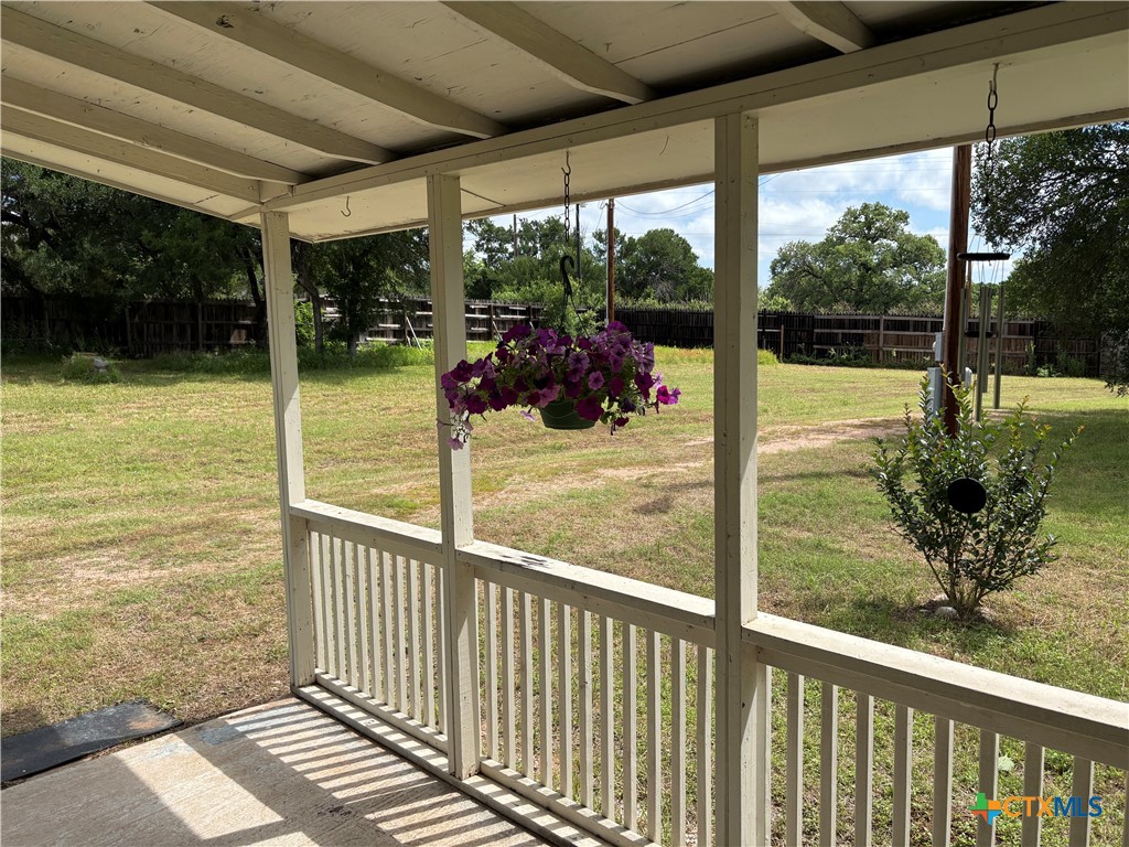 113 Deer Springs Dr. Property Photo 4
