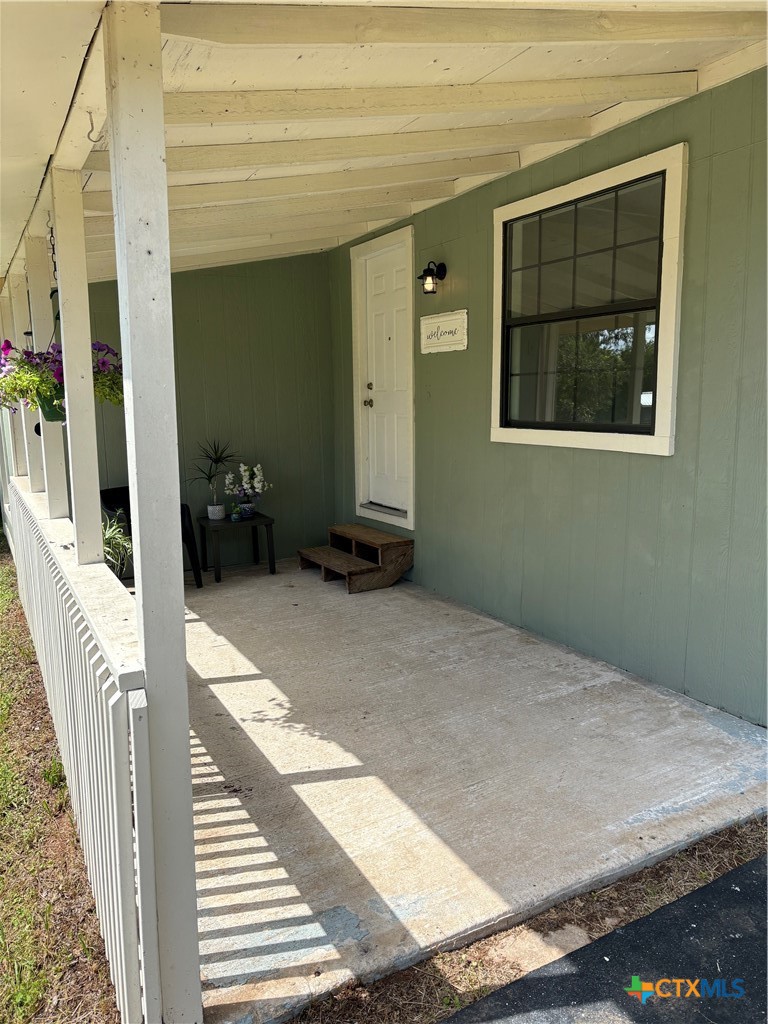 113 Deer Springs Dr. Property Photo 5