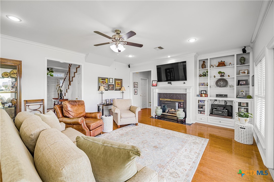 230 Dewberry Lane Property Photo 6