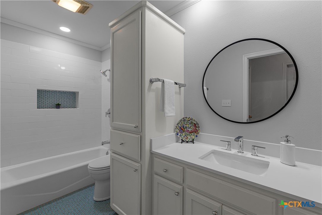 230 Dewberry Lane Property Photo 25