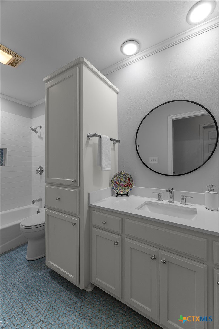230 Dewberry Lane Property Photo 27