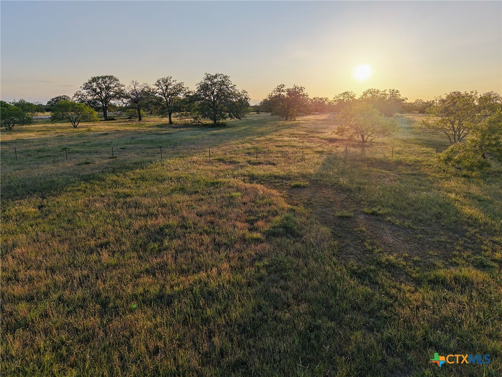 638 Main Loop Road Property Photo 1