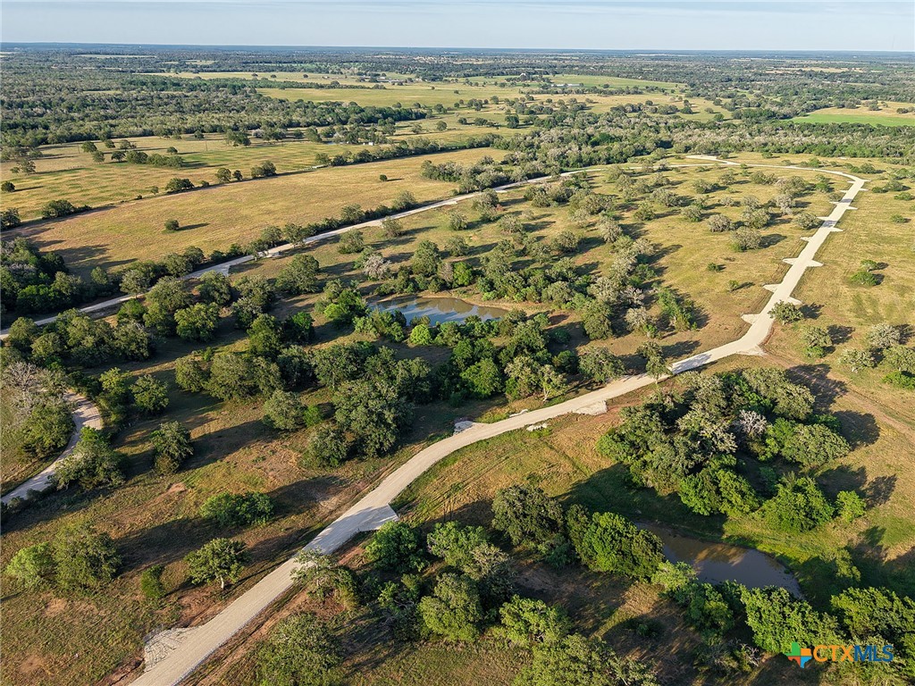 638 Main Loop Road Property Photo 2