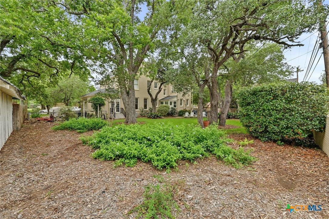 403 E Bowie Street Property Photo 43